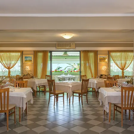 Siesta Hotel
